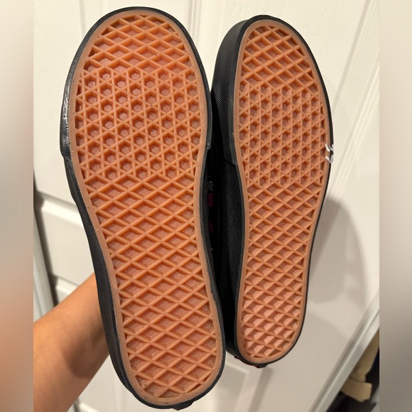 Vans x Disney Villains Sk8-Hi Shoes Men’s Size 6.5 Women’s Size 8 NWT - Picture 10 of 12